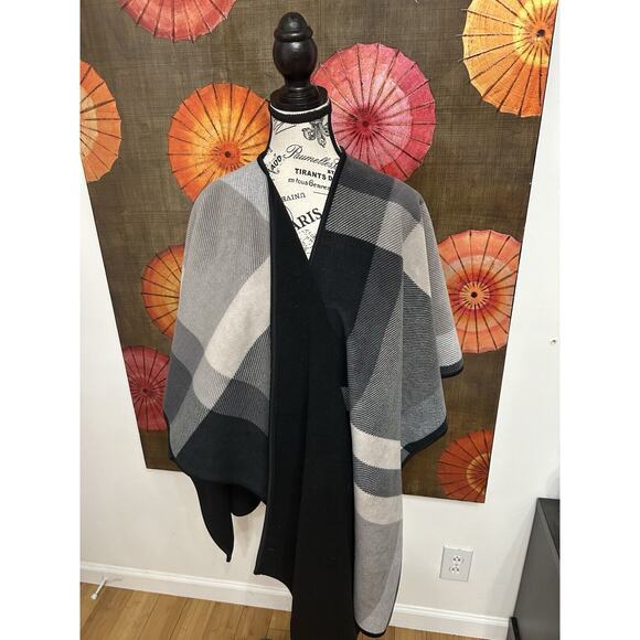 Ike Behar Women’s Wrap Plaid Poncho Jacket Equestrian Chic Heritage One Size - Picture 1 of 4